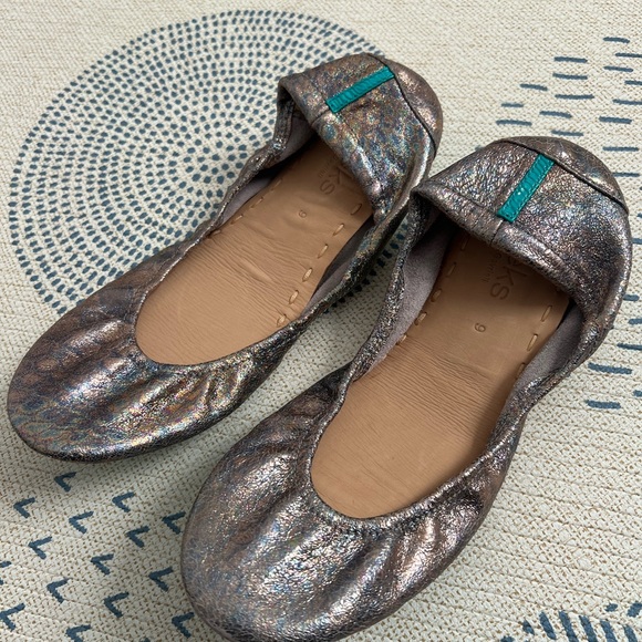 Tieks Love Potion flats Size 9 - Picture 4 of 12